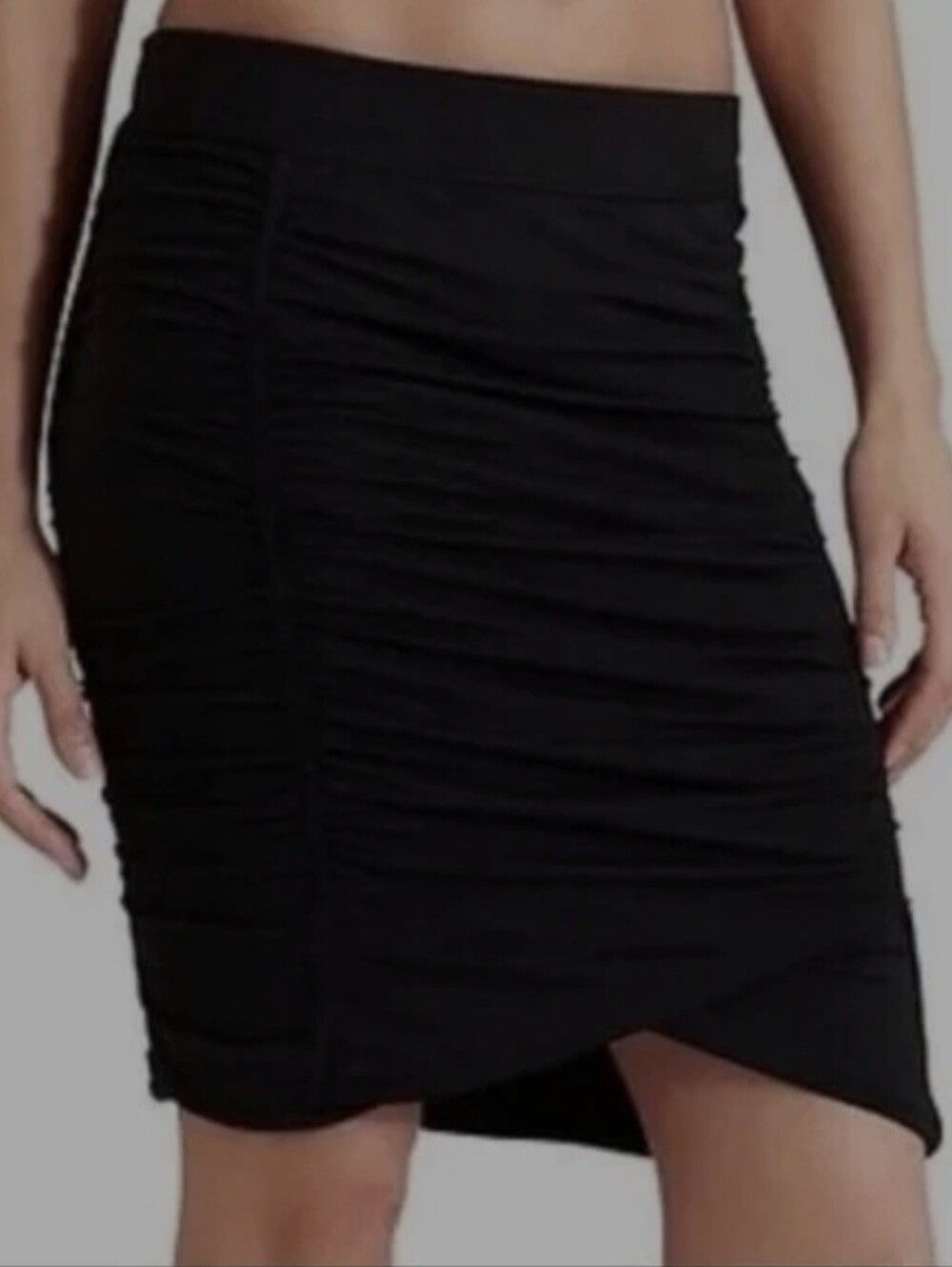 ATHLETA new no tags XS Black ODESSEY Tuilp Hem Ruched Shirred Pull-On Skirt
